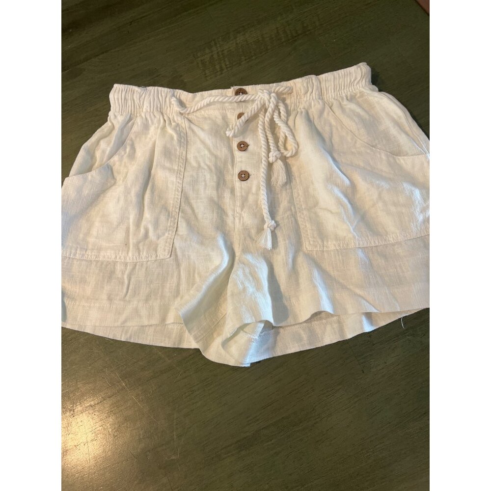 Free People White Linen Shorts W/ Rope Tie & Wooden Buttons - Size S